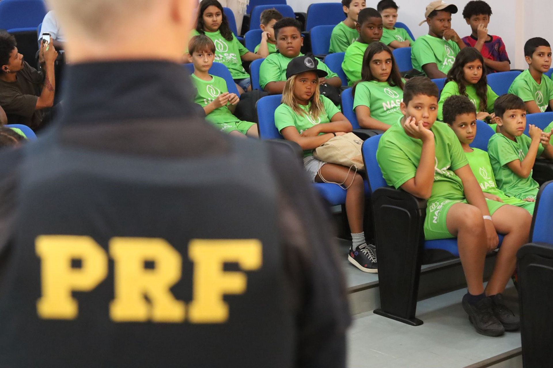 Projeto Pega a Visão leva jovens a vivência com a PRF e amplia horizontes profissionais