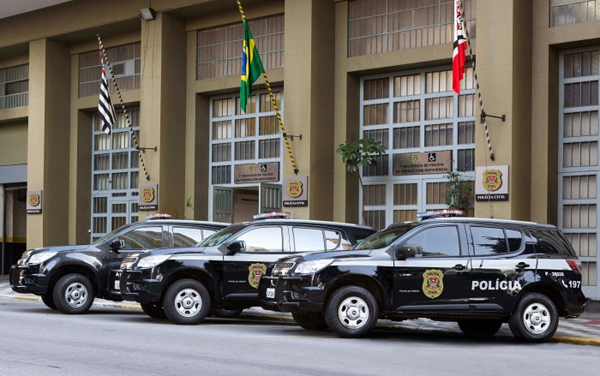 Clínicas suspeitas de fraudar tratamento de crianças com autismo são alvo de operação em SP