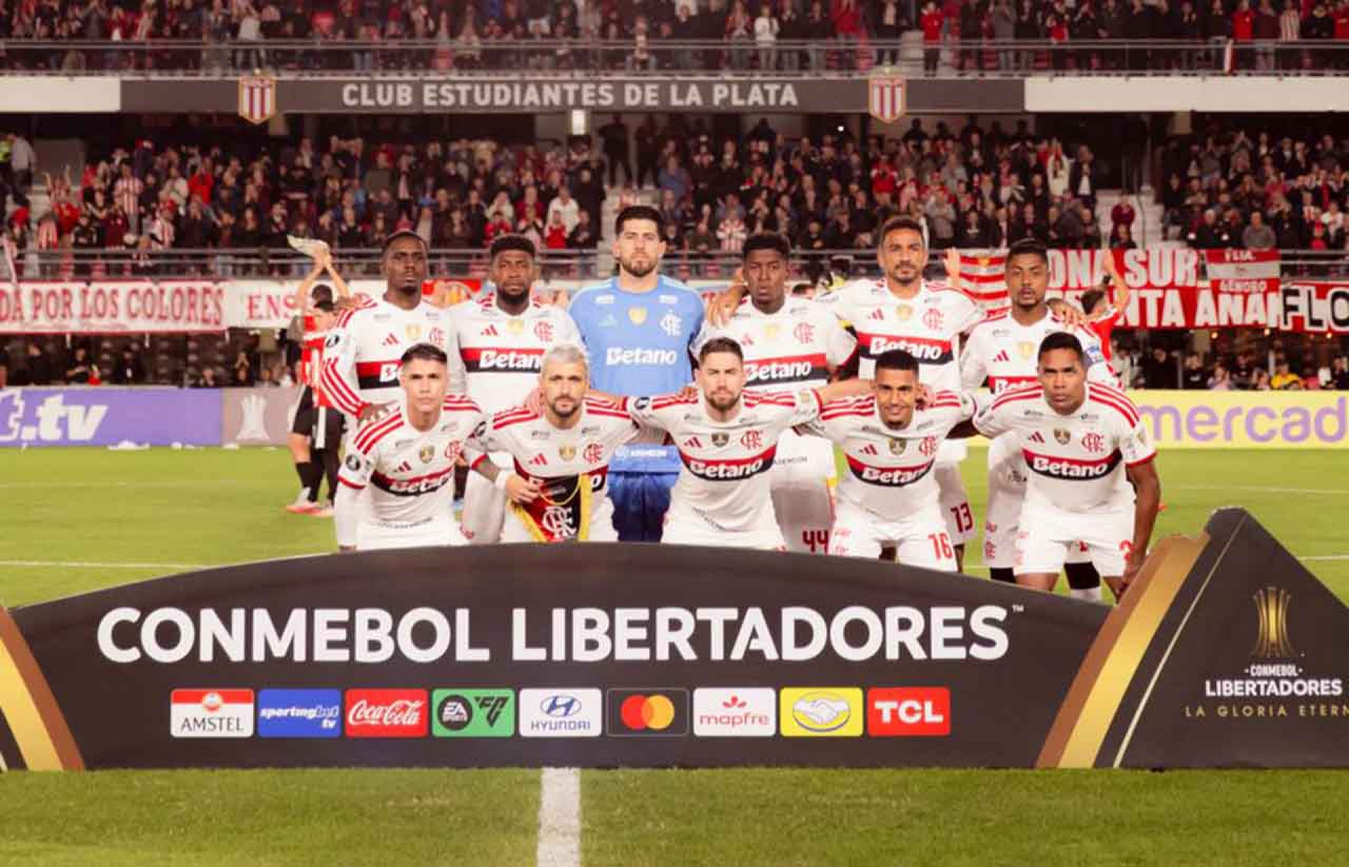Flamengo ter&aacute; problema para escalar time contra o Vasco