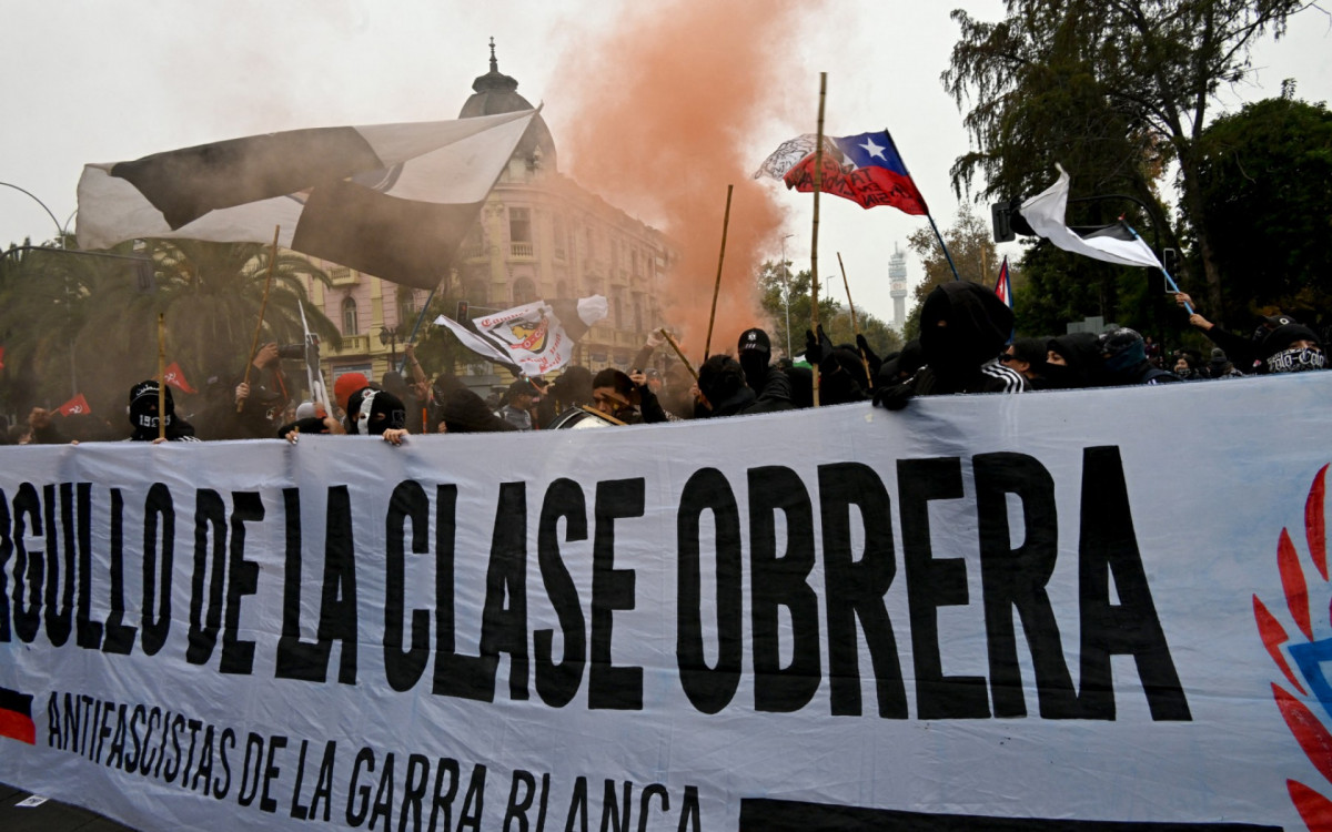 Confrontos e detenções marcam marcha pelo Dia do Trabalho no Chile