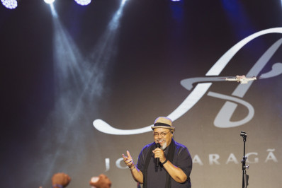 Jorge Aragão anima a tradicional Festa do Trabalhador
