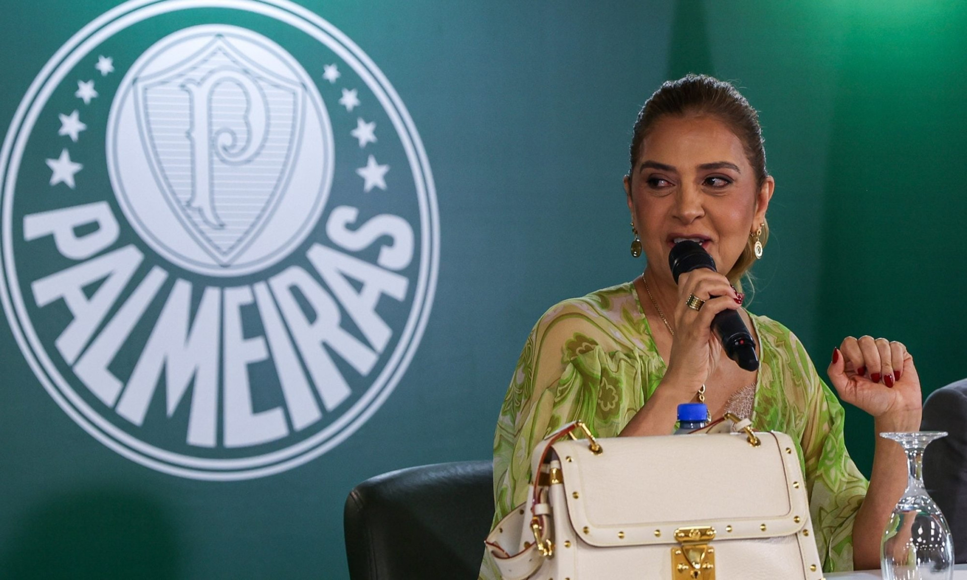 Leila Pereira critica Libra e quer tirar o Palmeiras do bloco