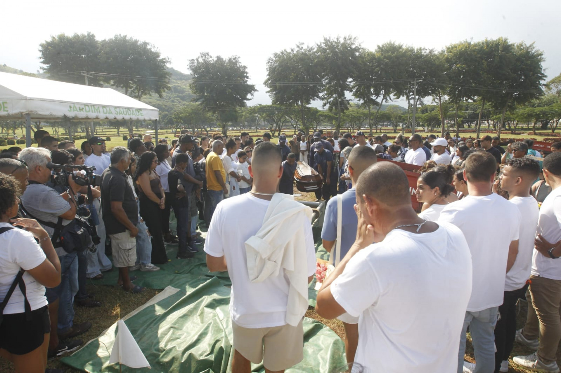 Sepultamento do casal Ariane e Ygor ocorreu no Cemitério Jardim da Saudade de Sulacap - Reginaldo Pimenta / Agência O Dia