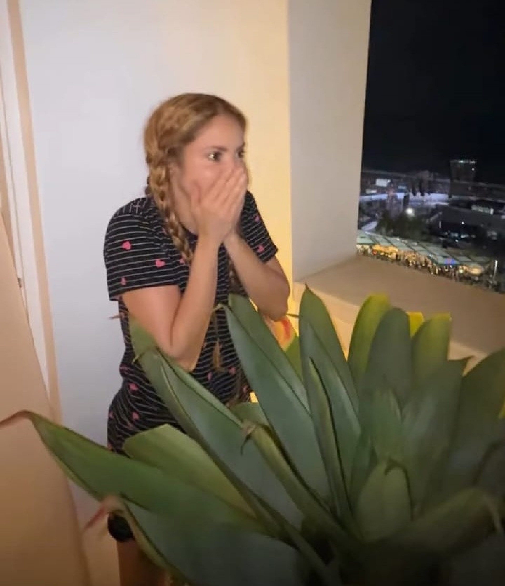 Shakira fica chocada com público reunido em Copacabana - Foto: Reprodução / Instagram
