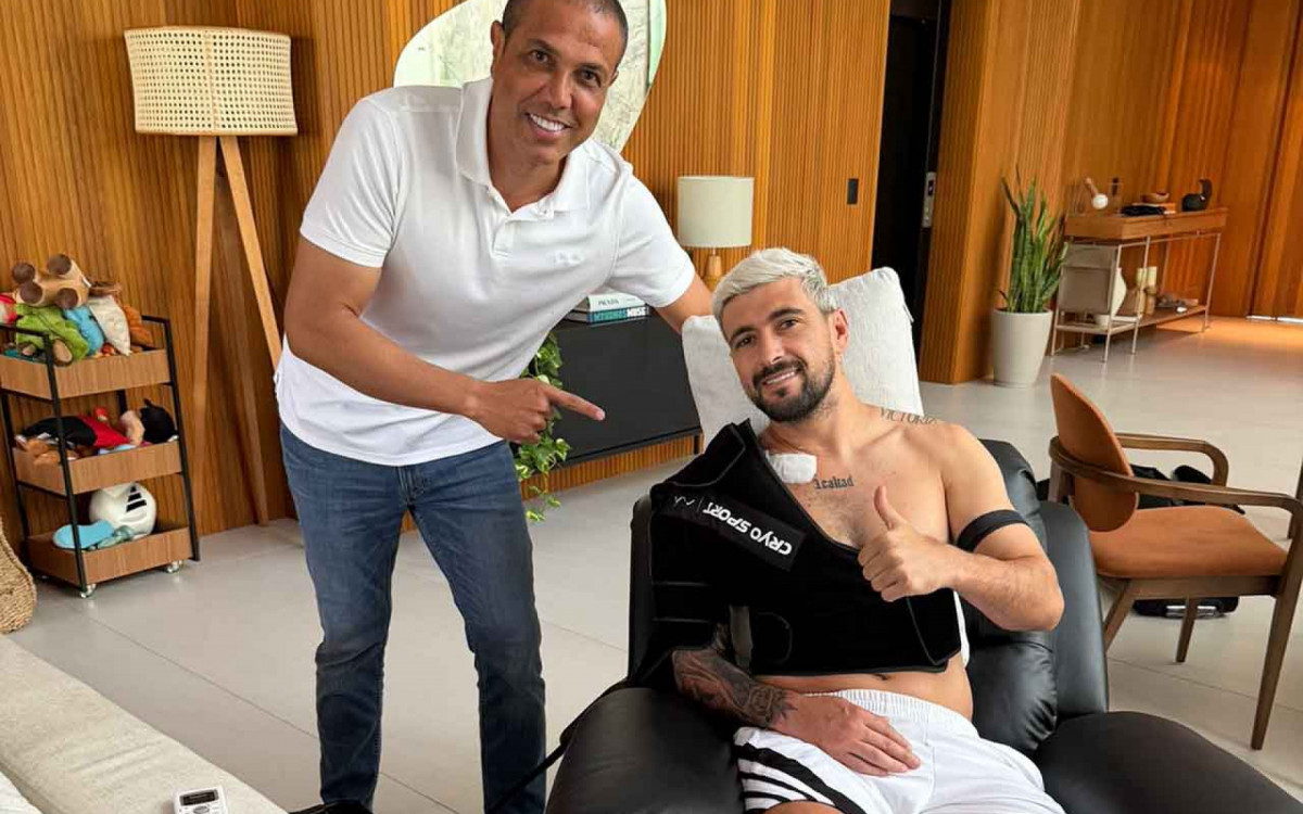 Arrascaeta iniciou tratamento em casa após passar por cirurgia na clavícula