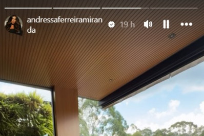 Gretchen pega o neto no colo pela primeira vez e relata reação do bebê