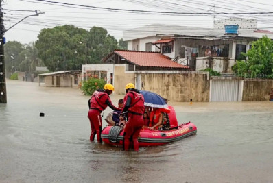 Tempestades em PE deixam quatro mortos e mais de mil desalojados