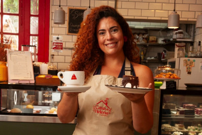 Casa de Helena: cafeteria afetiva aposta na experiência, cultura e encontros