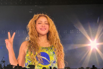 Shakira contagia a multidão com megashow na Praia de Copacabana
