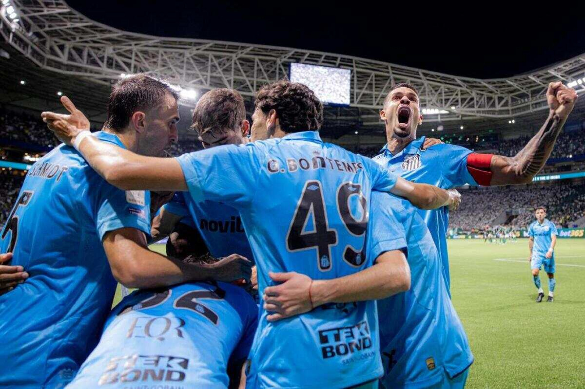 Rollheiser, em fase artilheira, lamenta o empate do Santos com o Palmeiras