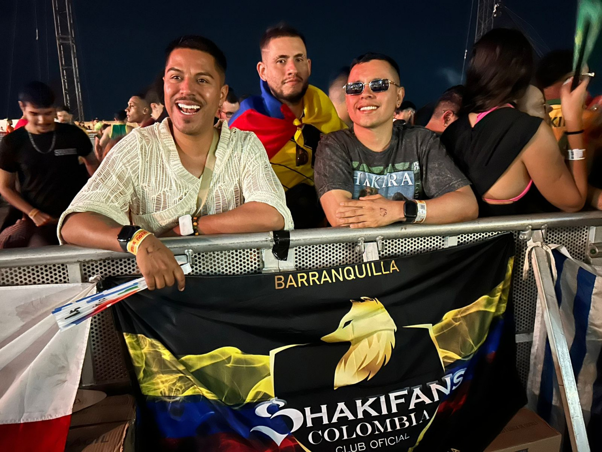 Fãs percorrem América Latina para ver show da Shakira em Copacabana