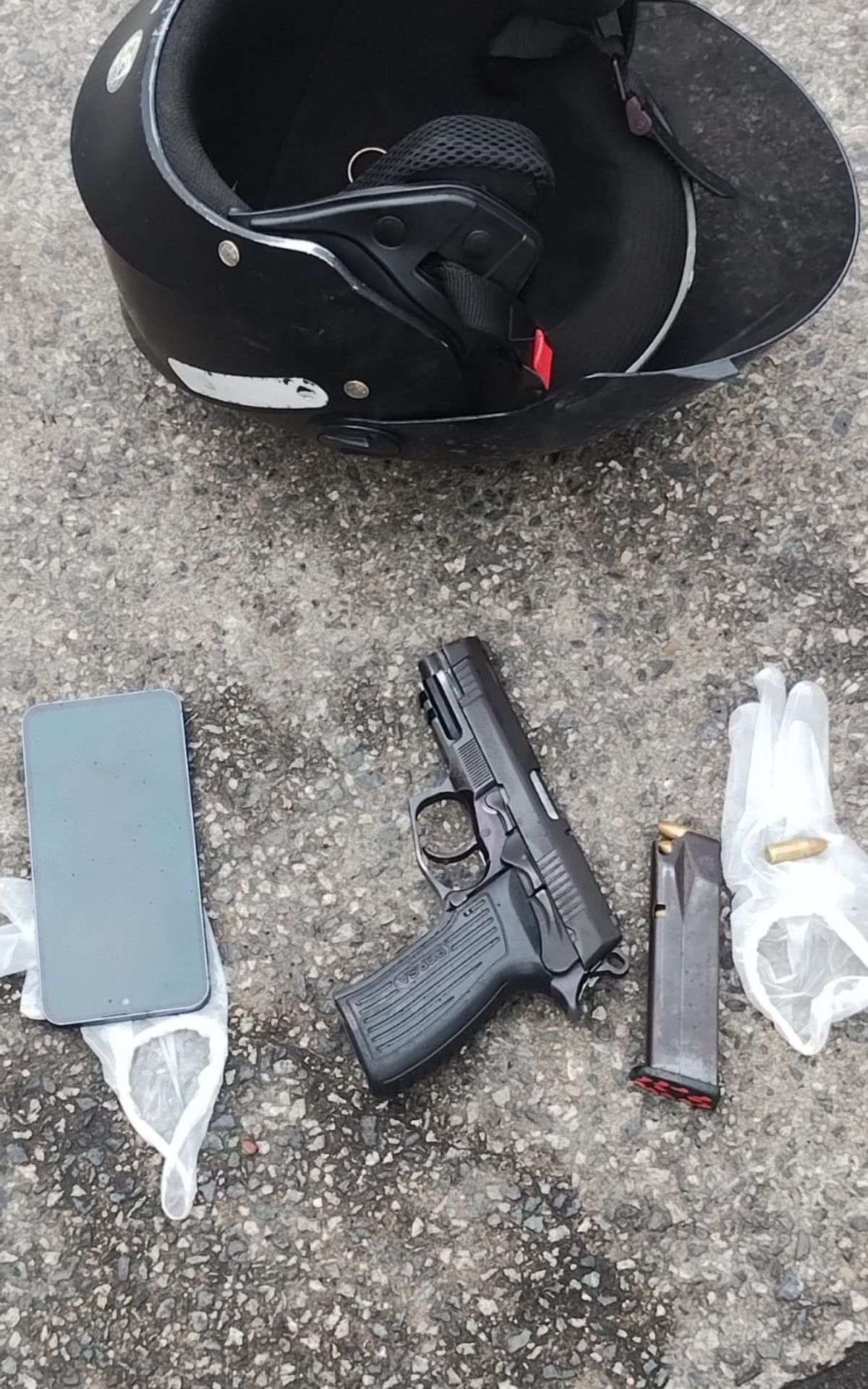 Policial de folga reage a assalto e atira em criminoso na Tijuca