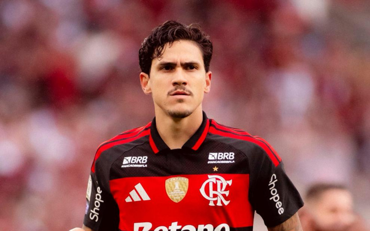 Flamengo teme prejuízo e pede antecipação de metade do valor de contrato com banco