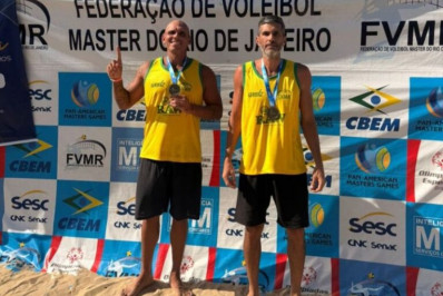Ouro na areia: Danúbio Rondon leva Rio das Ostras ao topo do vôlei de praia master