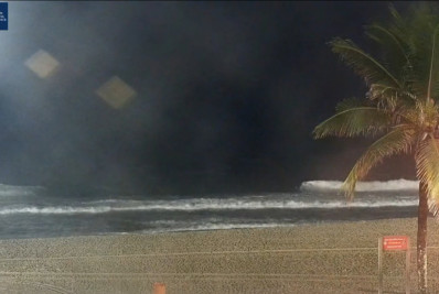 Ressaca chega ao litoral do Rio com ondas de até 3 metros