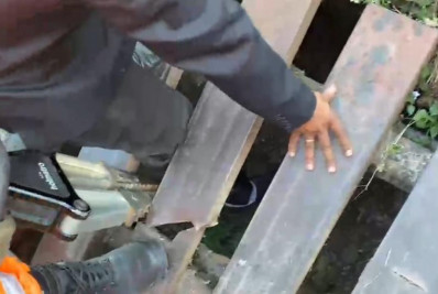 Homem fica com perna presa em mata-burro durante casamento em MG