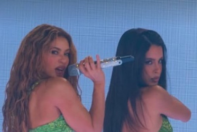 Bailarina de Shakira agradece público do Rio após show em Copacabana