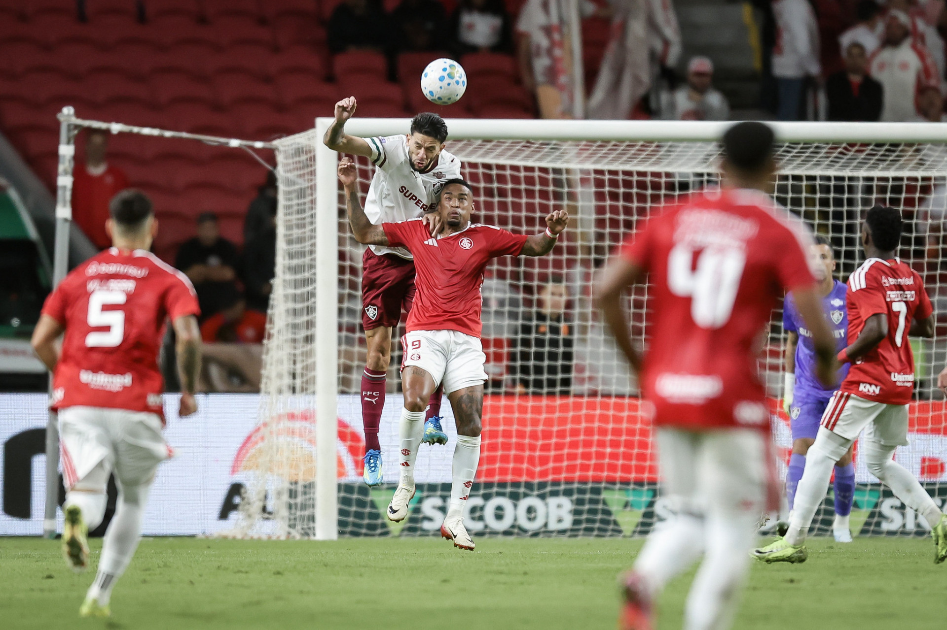 Jemmes em ação contra o Internacional, neste domingo (3), no Beira-Rio, pela 14ª rodada do Brasileirão - Marcelo Gonçalves/Fluminense FC