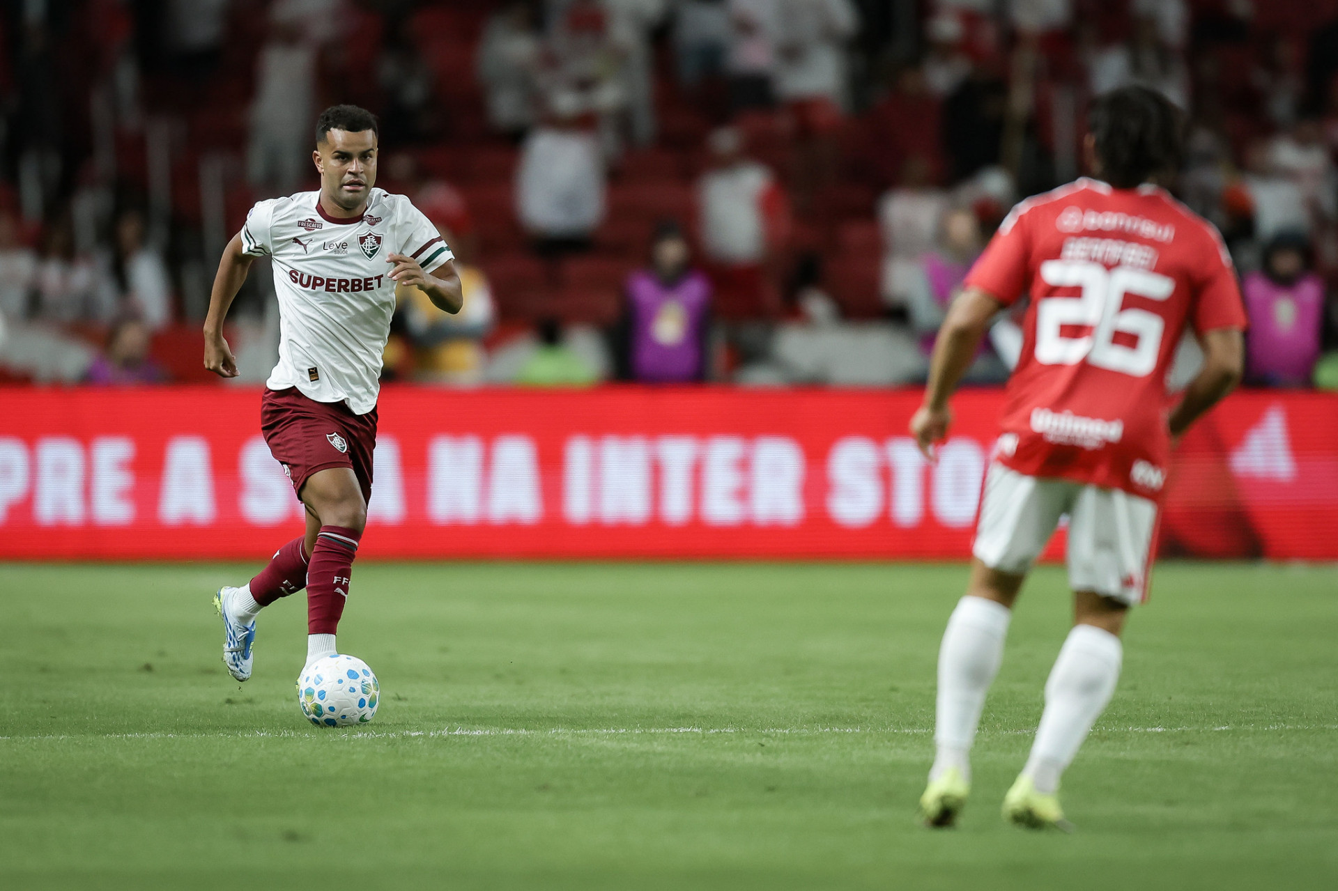 Alisson em ação contra o Internacional, neste domingo (3), no Beira-Rio, pela 14ª rodada do Brasileirão - Marcelo Gonçalves/Fluminense FC