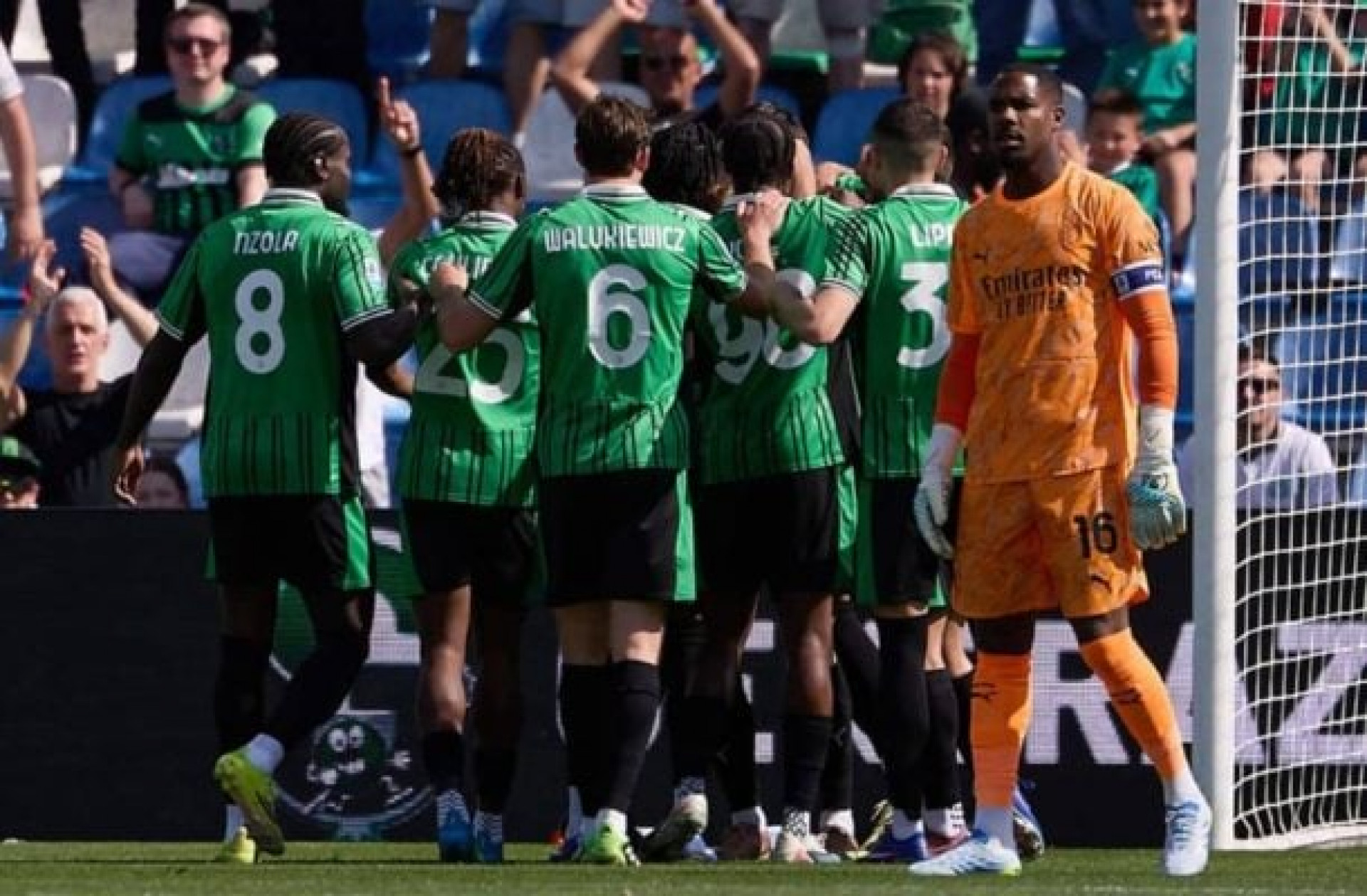 Milan perde para o Sassuolo e d&aacute; adeus de vez ao t&iacute;tulo italiano