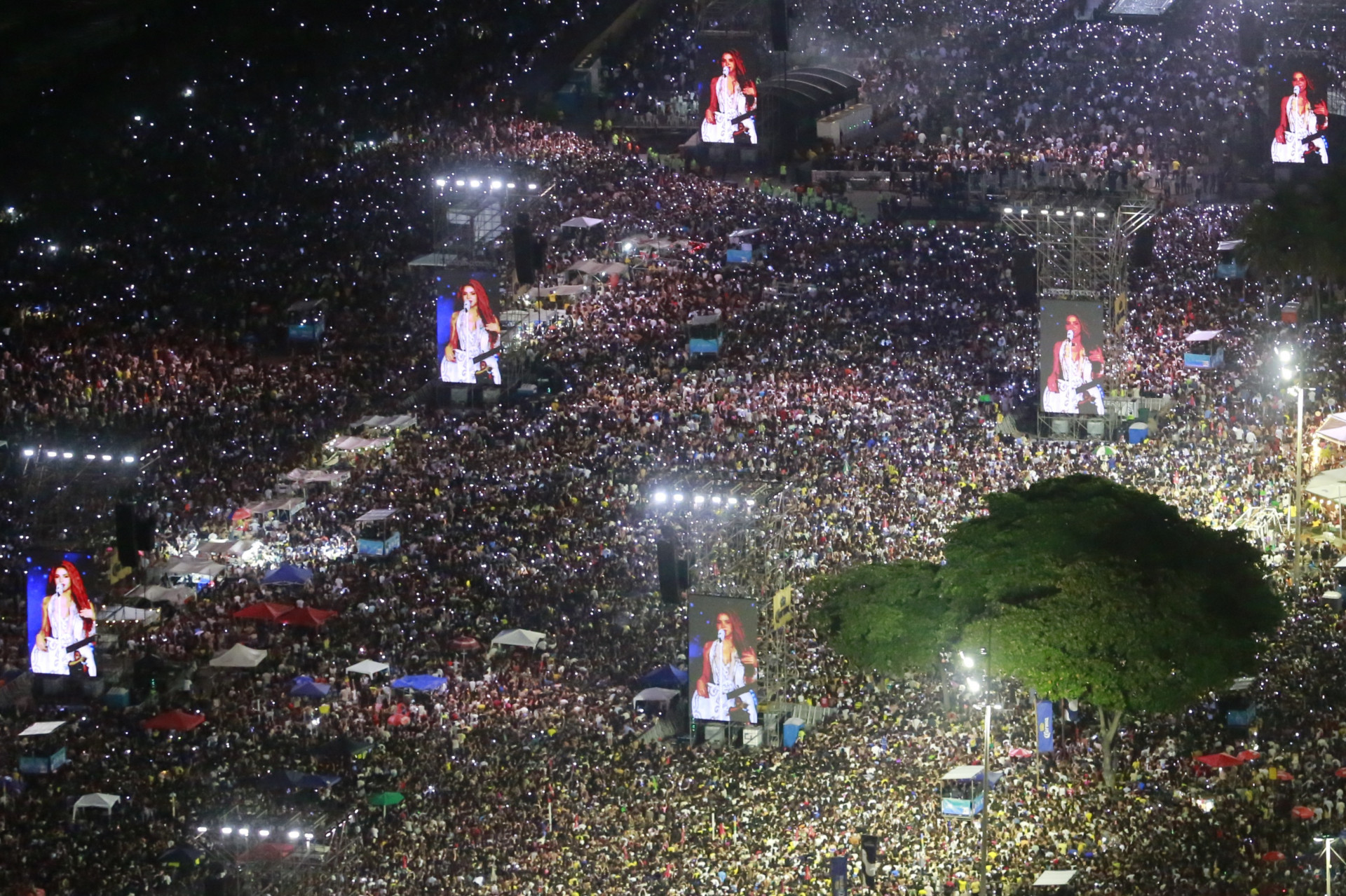 Shakira, Madonna ou Lady Gaga: qual show teve mais público?
