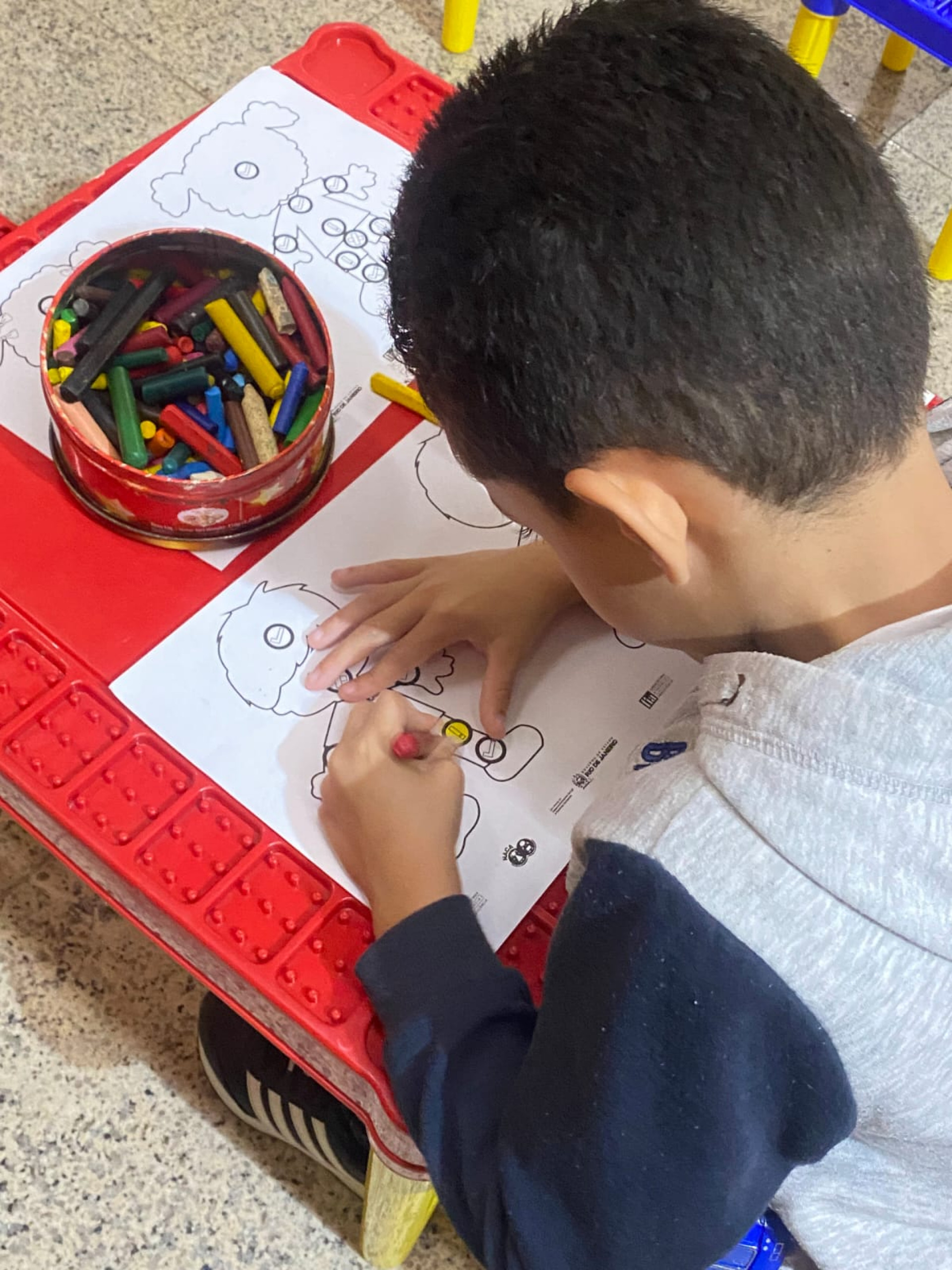 Desenhos indicam locais de toques em partes do corpo - Divulgação
