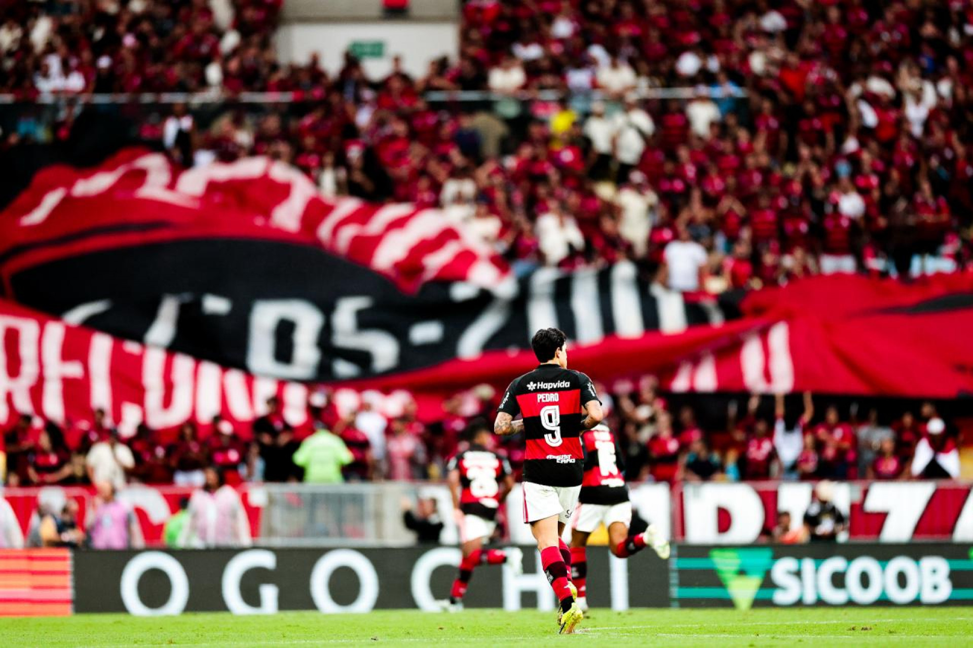 Pedro lamenta empate do Flamengo com o Vasco: 'Deixamos eles pressionarem'