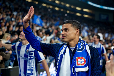 Campeão pelo Porto, Thiago Silva ainda sonha com a Copa: 'Disponível'