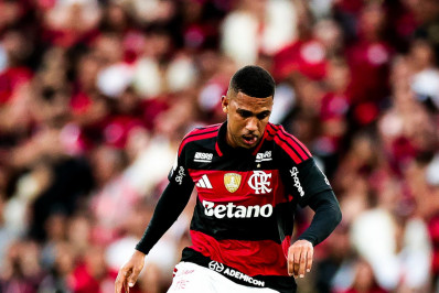 Samuel Lino comenta sobre empate com Vasco: 'É uma chance perdida'