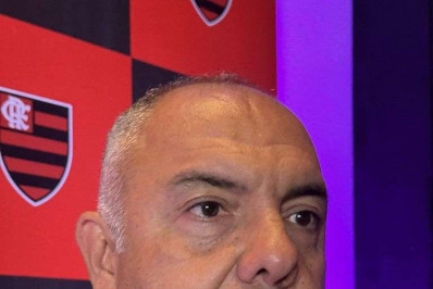 Ex-dirigente do Flamengo, Marcos Braz tem carro levado por bandidos na Zona Norte