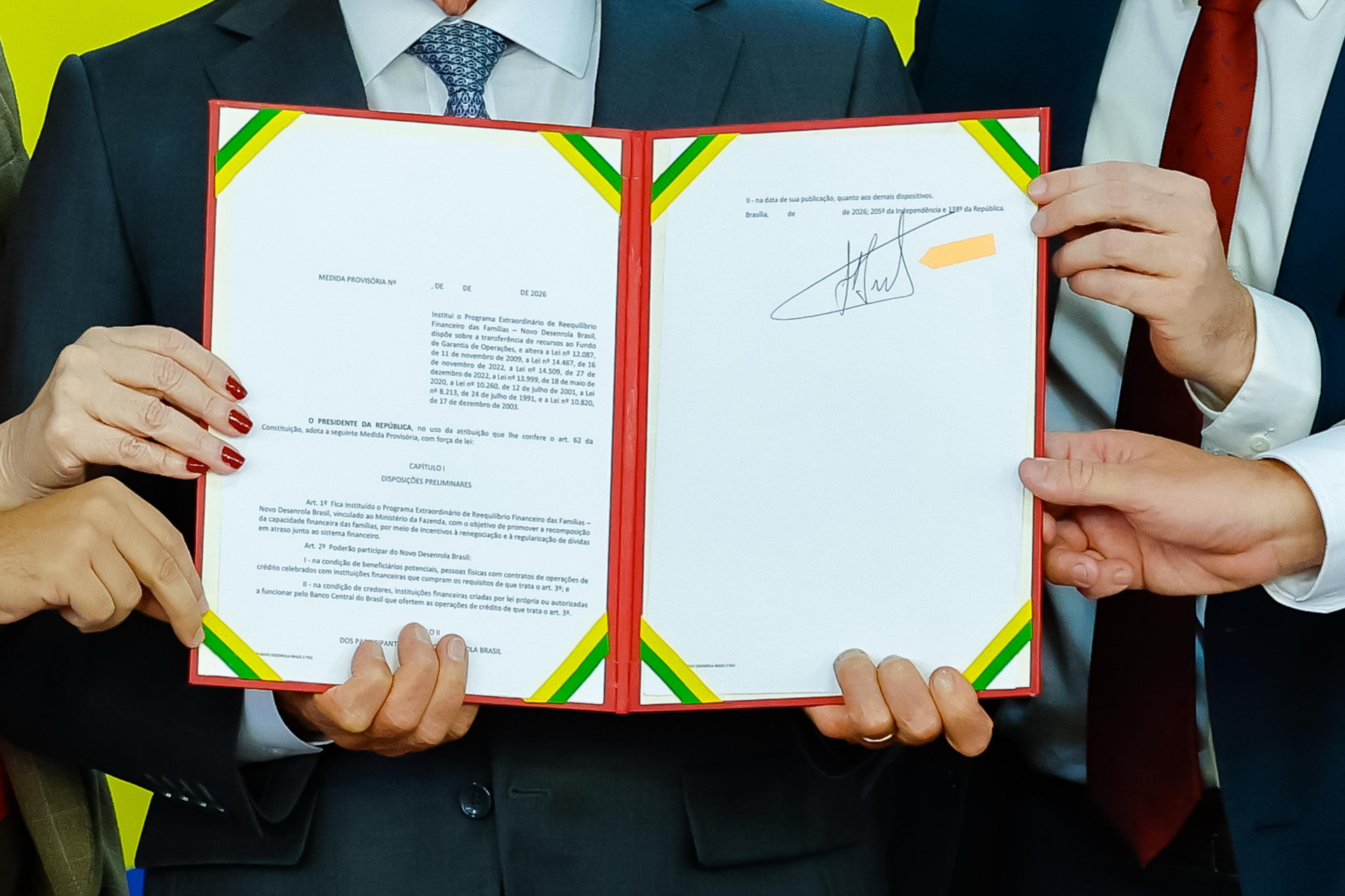 Público-alvo do Novo Desenrola abrange 27,7 milhões de clientes, segundo a Febraban