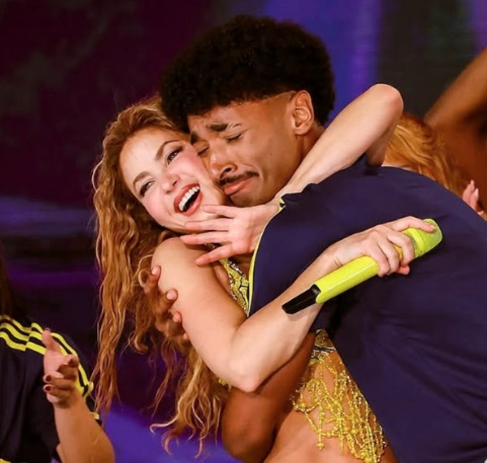 Shakira e Raphael Vicente durante megashow em Copacabana - Reprodução do Instagram