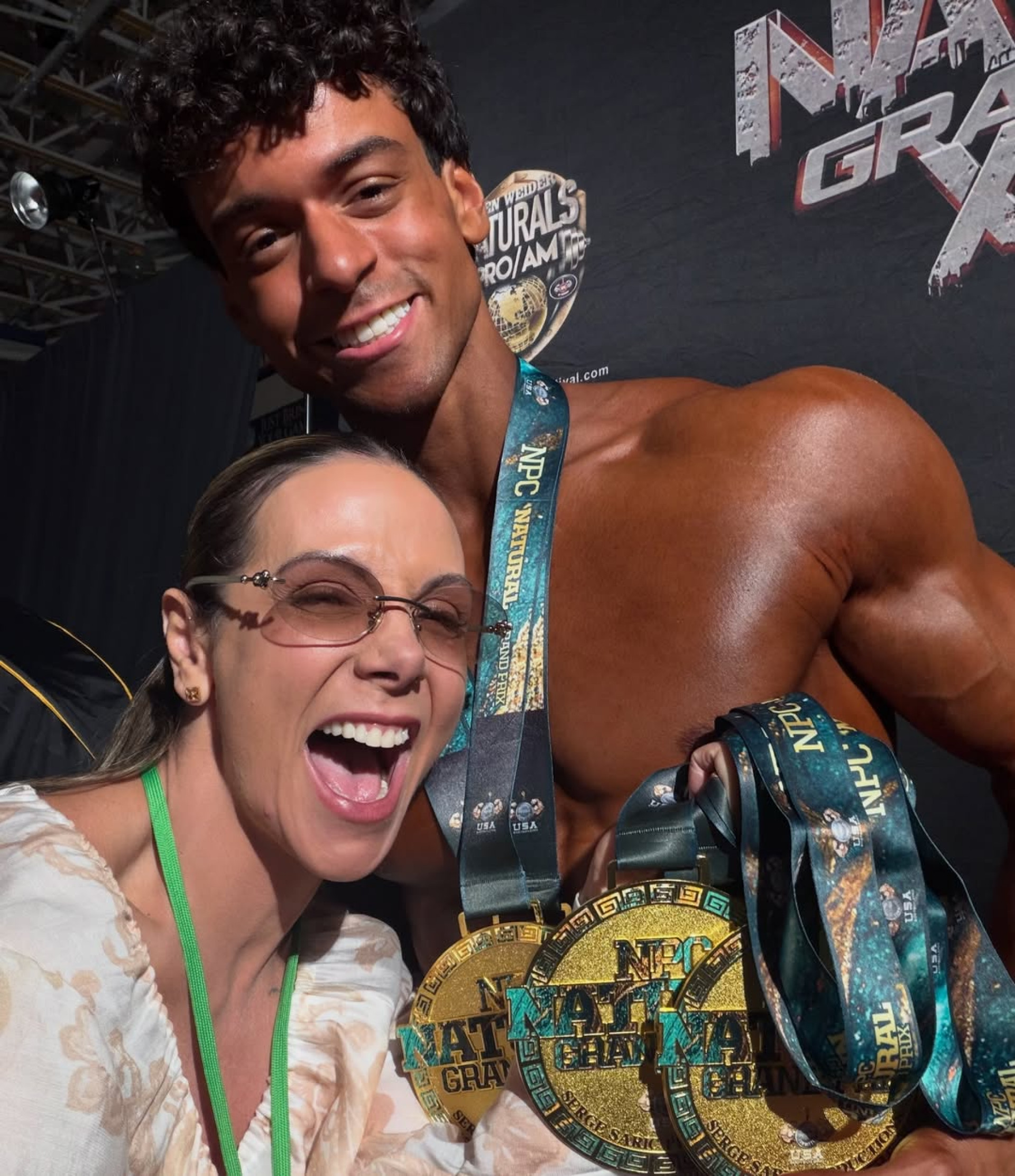  Carla Perez se derrete após Victor Alexandre vencer campeonato de fisiculturismo - Reprodução / Instagram