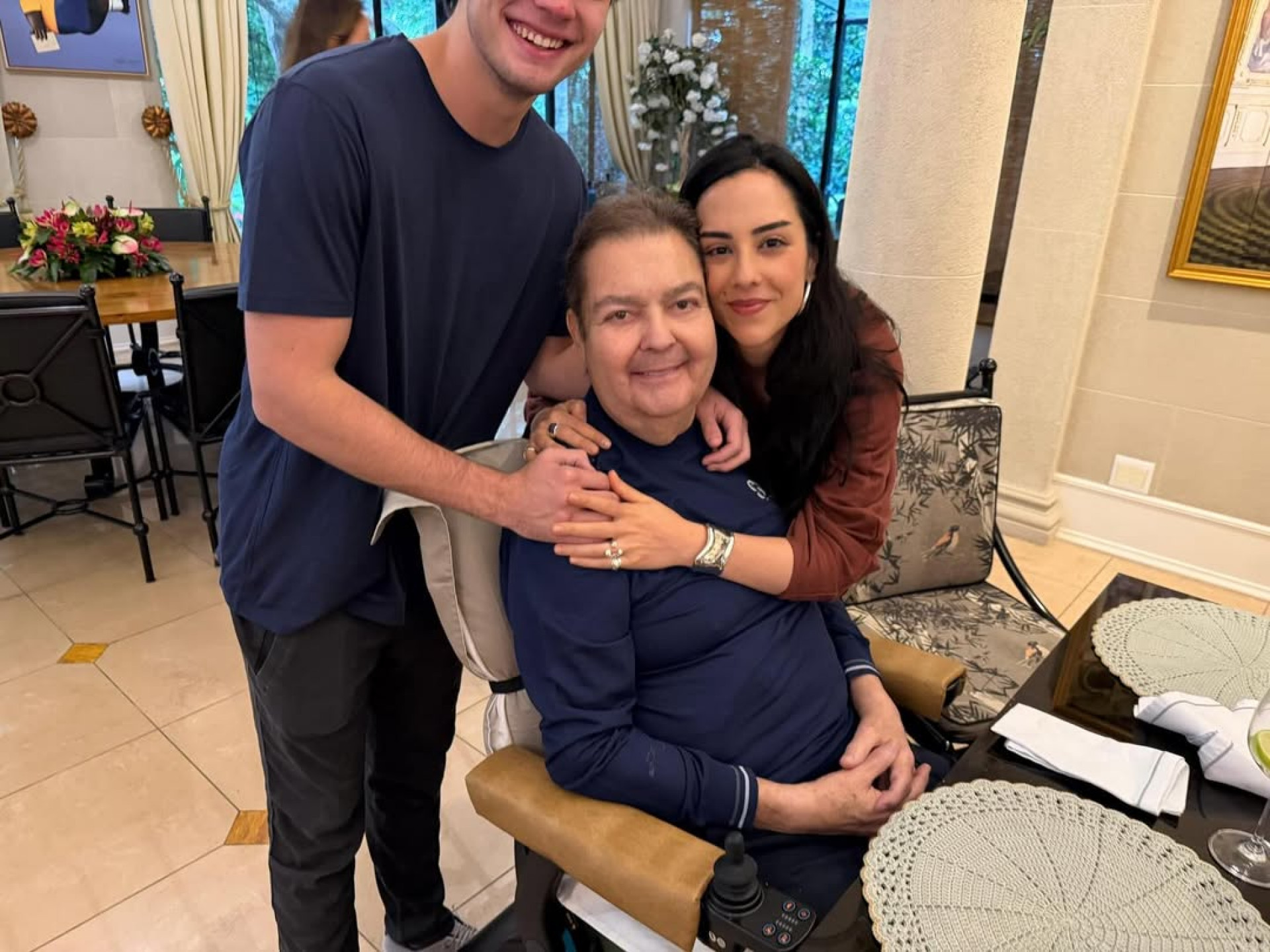Rodrigo, Faustão e Lara - Reprodução do Instagram