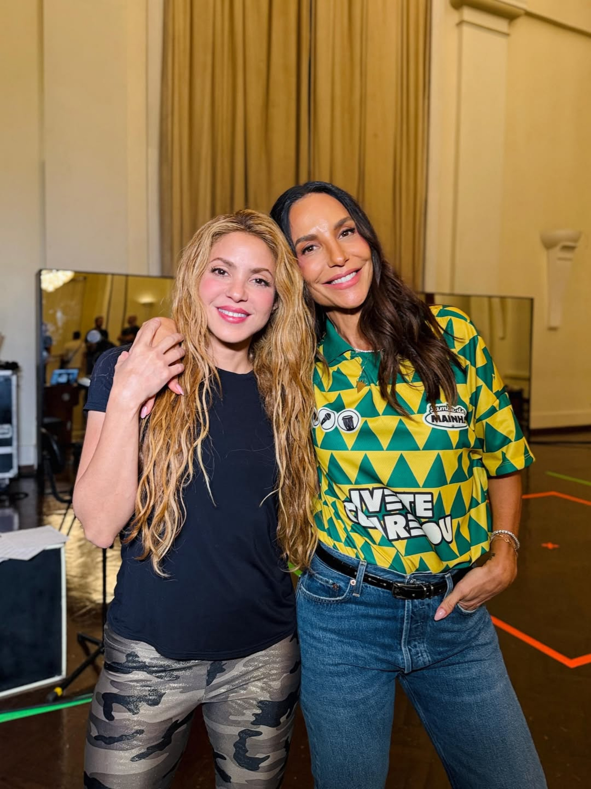 Ivete Sangalo compartilha registros junto a Shakira - Reprodução/Instagram