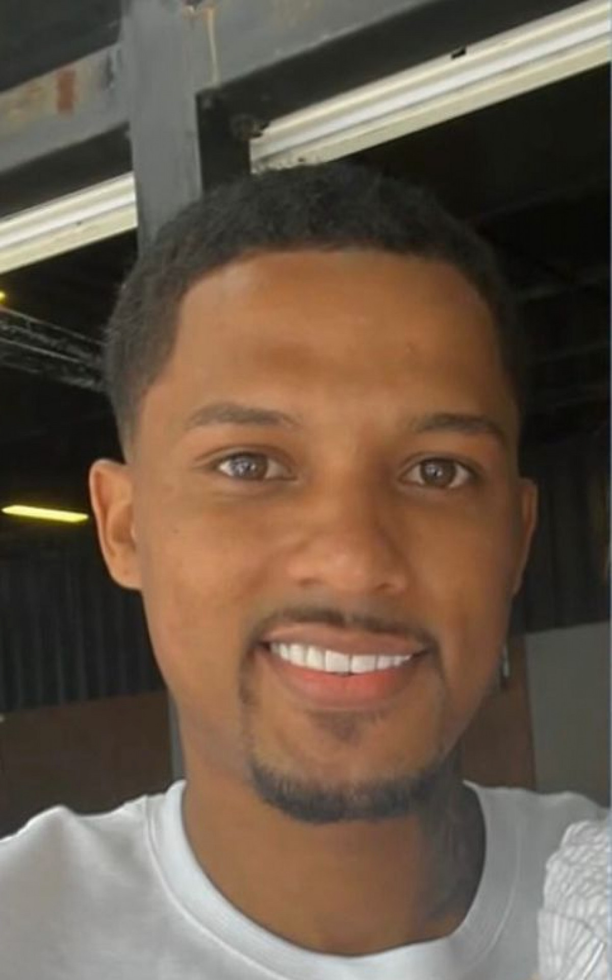 Vinicius Gomes Castro da Silva se entregou &agrave; 62&ordf; DP (Imbari&ecirc;) - Reprodu&ccedil;&atilde;o / Redes sociais