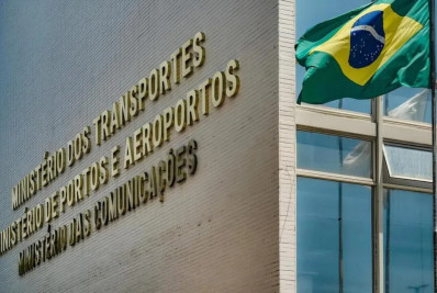 Ministério tenta acordo com Fazenda para ampliar desconto de impostos para companhias aéreas