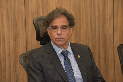 Novo recorre ao CNJ contra presidente do TST que falou em juízes 'vermelhos e azuis'