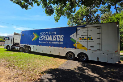 Barra do Piraí recebe carreta de tomografia do Programa Agora Tem Especialistas