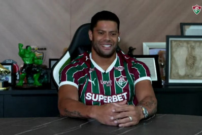 Hulk celebra acerto com Fluminense e admite ansiedade por estreia: 'Muito feliz'