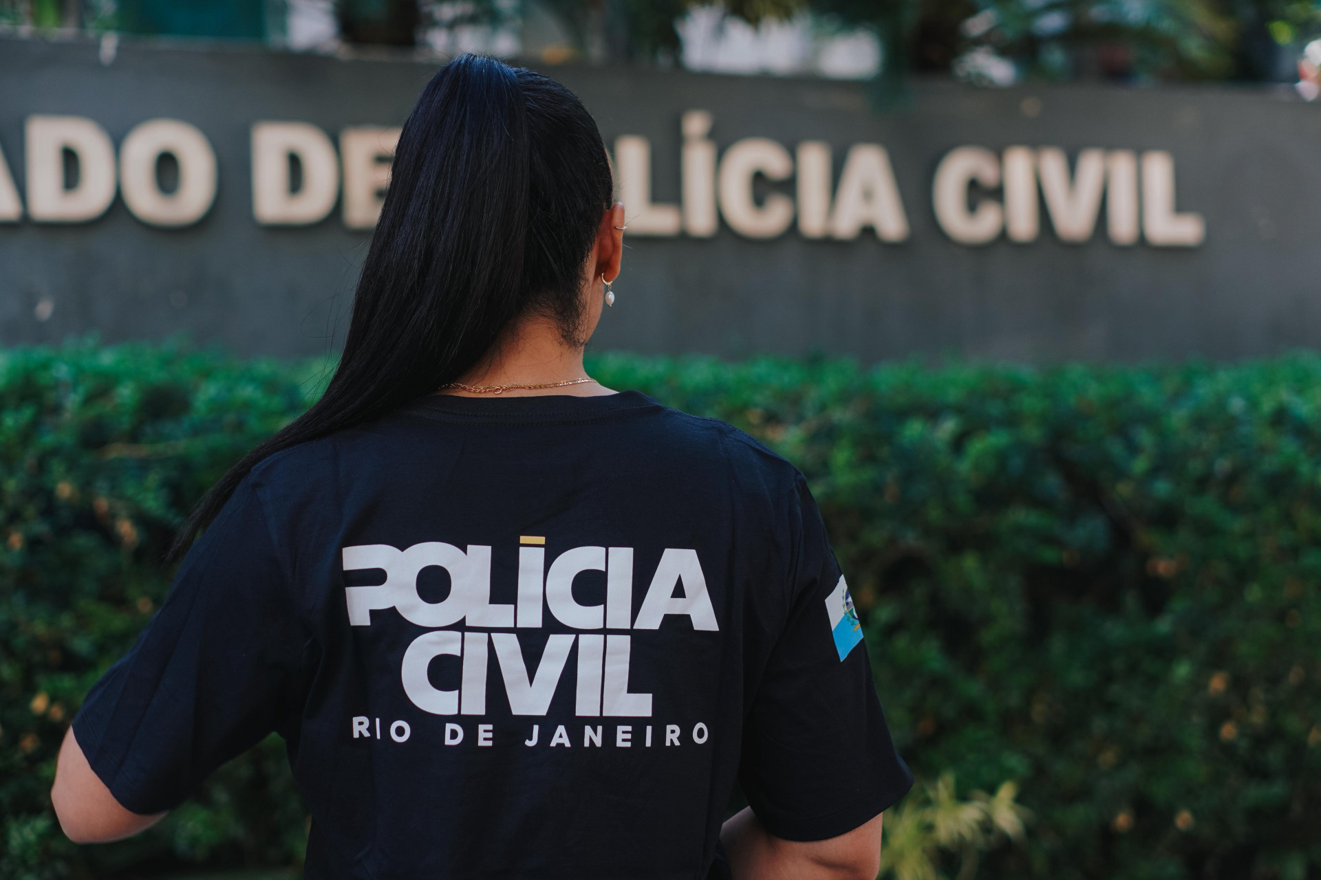 Mulheres são presas em flagrante por organizarem 'delivery' de cigarro eletrônico na Baixada