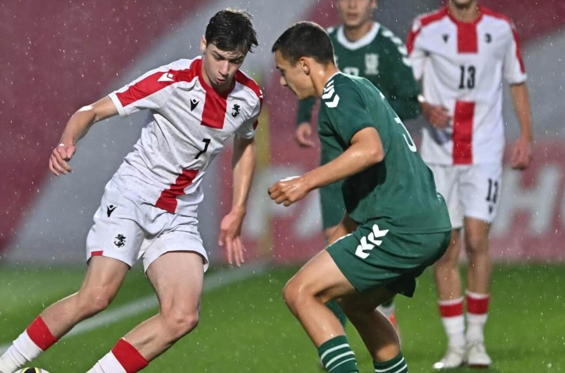 Bayern de Munique tenta fechar com irm&atilde;o de Kvaratskhelia