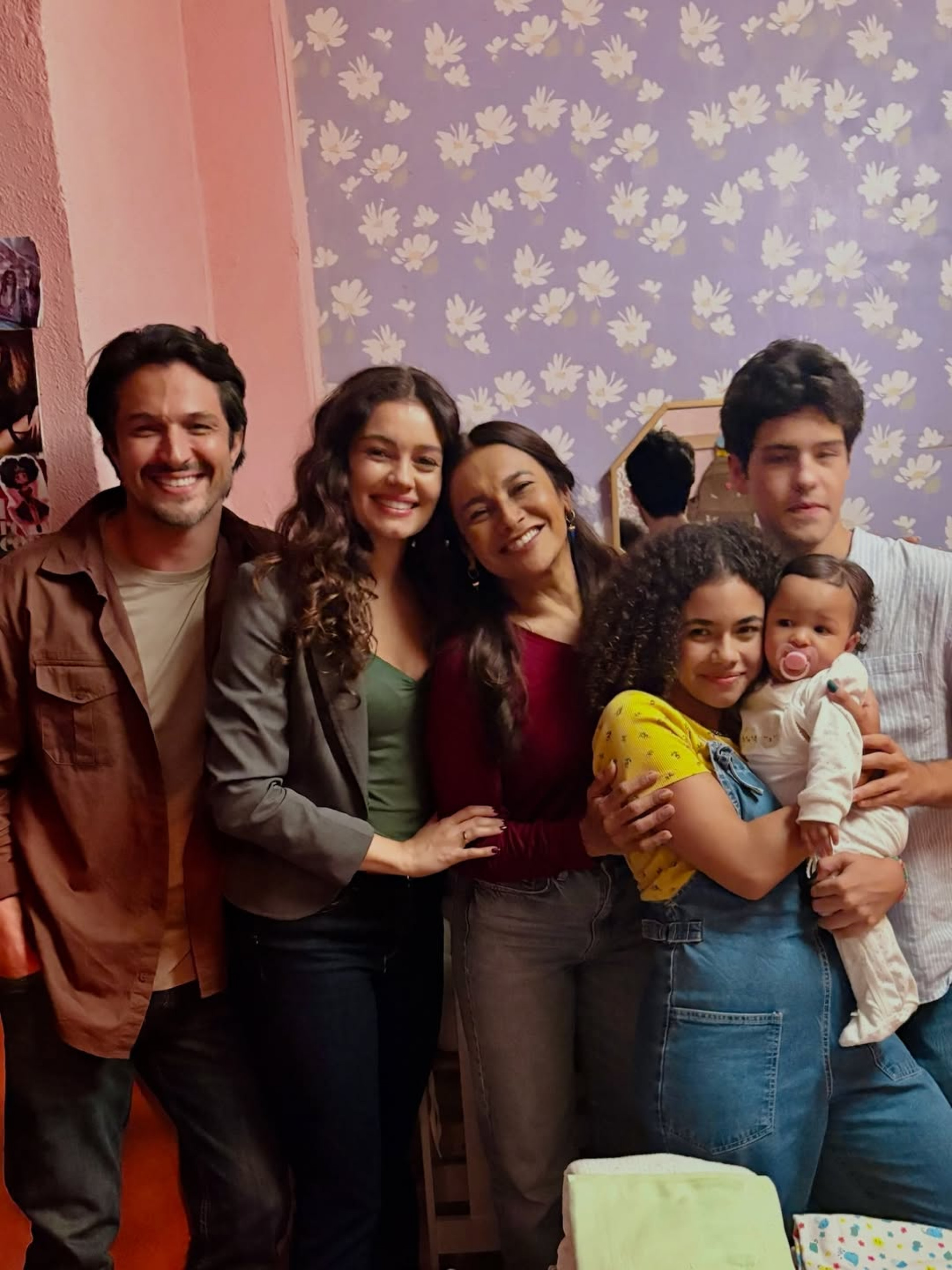 Dira Paes mostrou bastidores de cena em que Joélly recupera a filha  - Reprodução/Instagram 