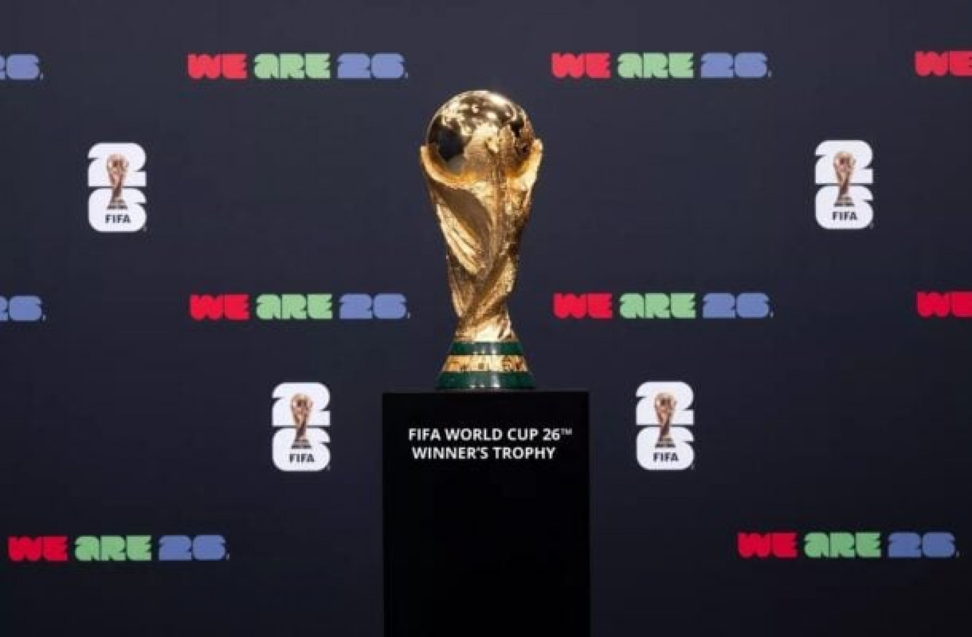V&iacute;deo! Emissora projeta final entre EUA x Brasil em campanha para Copa do Mundo 2026