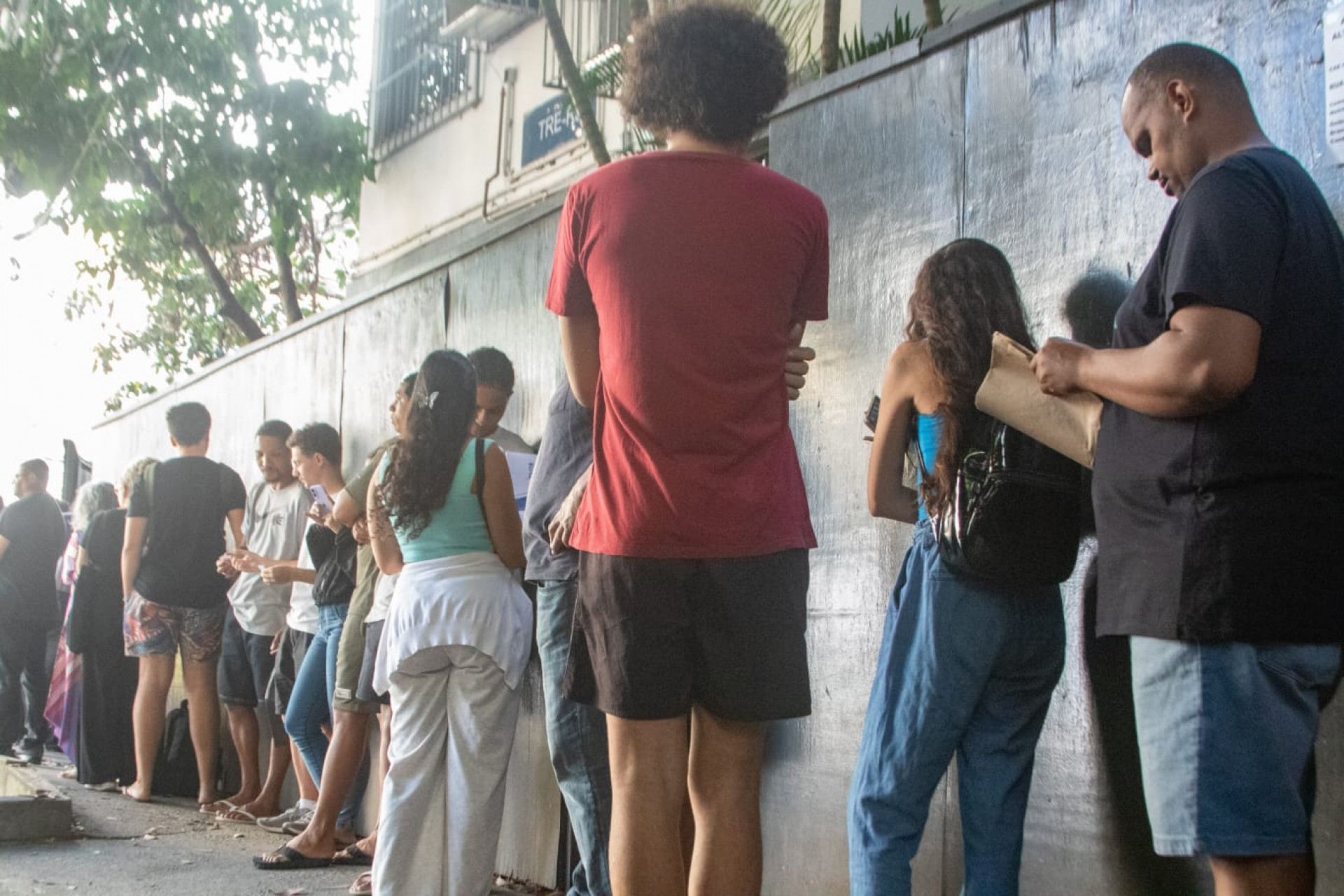 Cariocas formaram filas na 7ª Zona Eleitoral, na Tijuca - Érica Martin / Agência O Dia