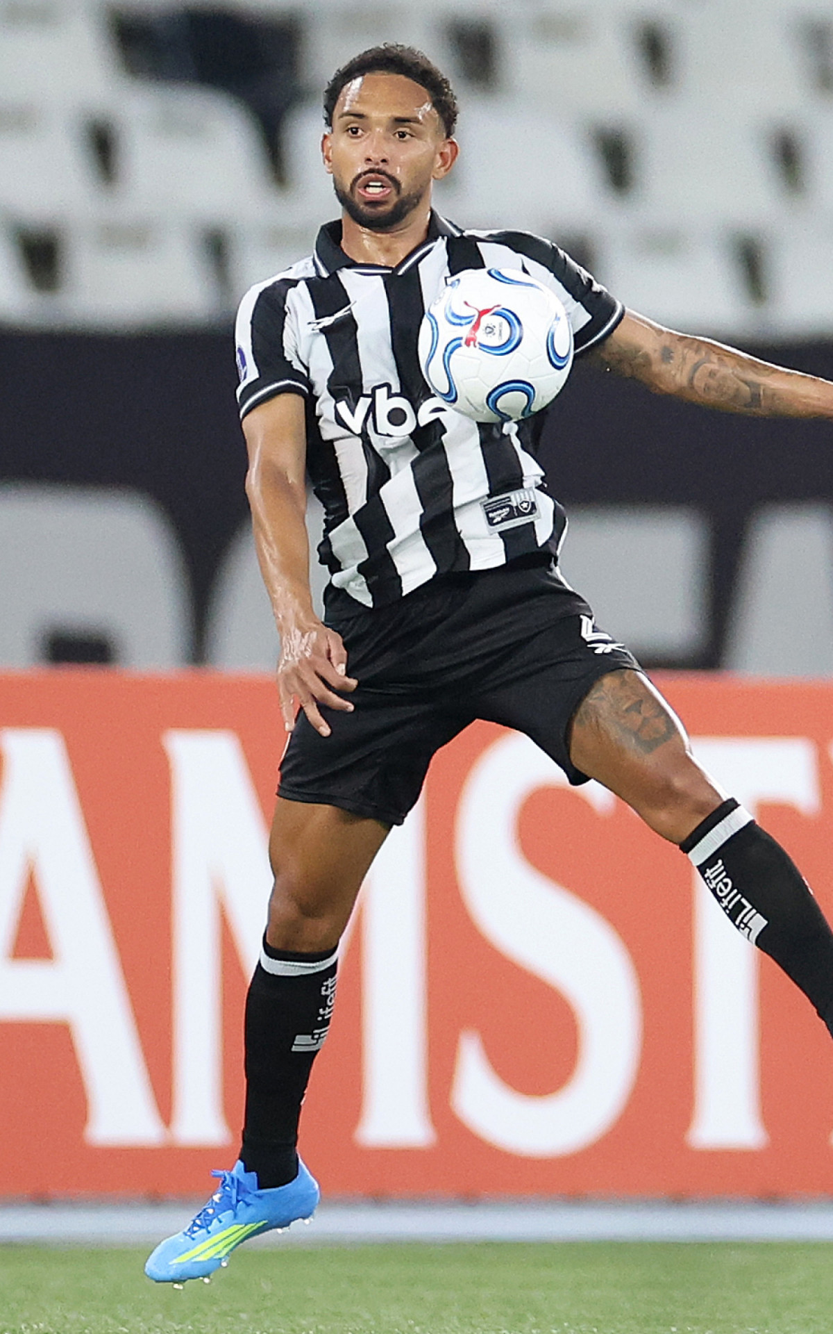 Vitinho.   BOTAFOGO x Racing ARG pela Conmebol Sulamericana no Estadio Nilton Santos, 06 de Maio de 2026, Rio de Janeiro, RJ, Brasil. - V&iacute;tor Silva/Botafogo