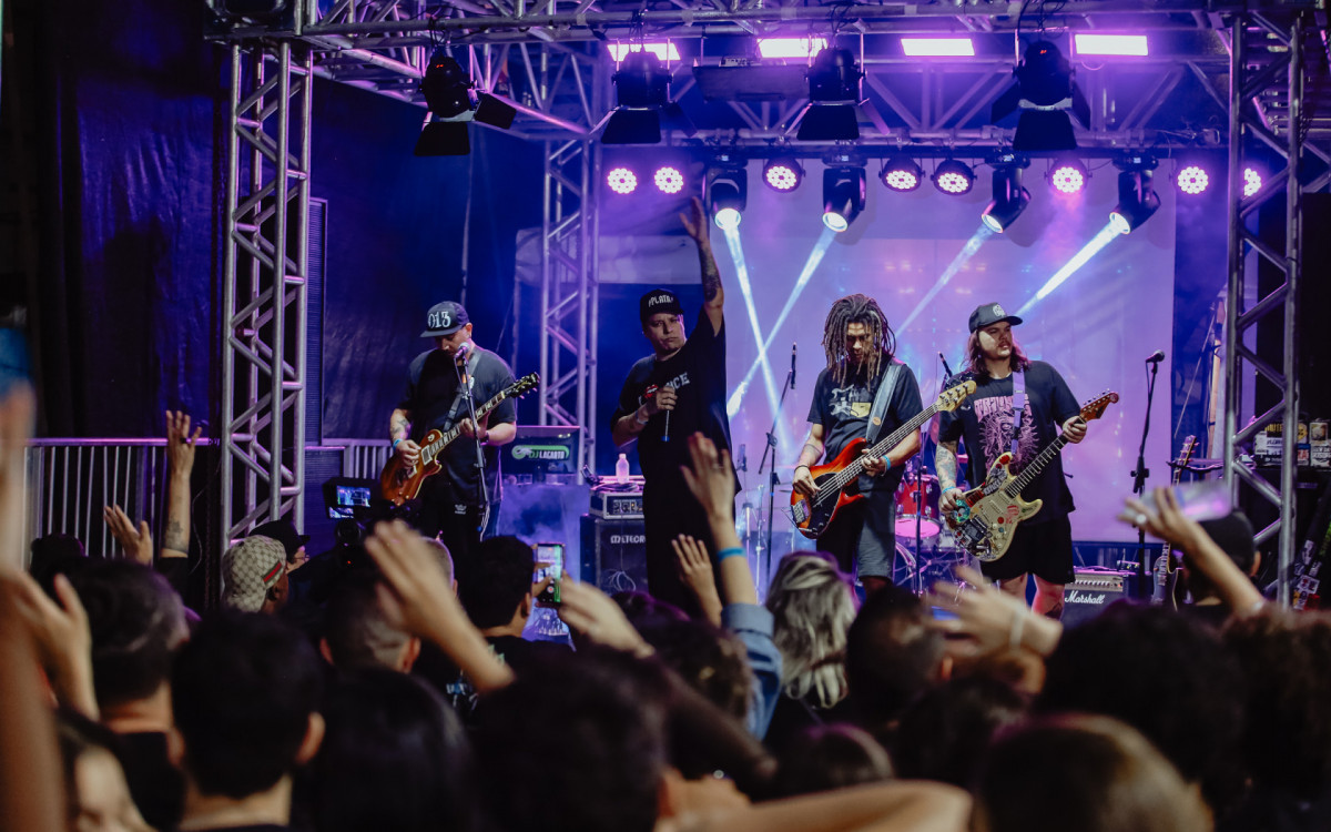 \'Wake The Dead Festival\' cresce e leva Detonautas para Magé