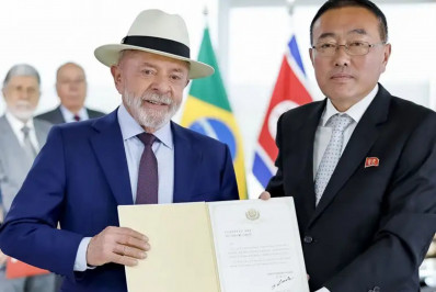 Lula recebe credenciais de novos embaixadores
