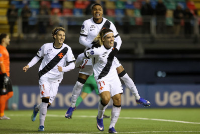 Vasco vence Audax Italiano de virada e mantém liderança na Sul-Americana