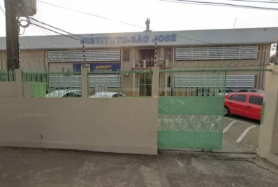 Governo do Acre exonera padrasto de adolescente após ataque em escola